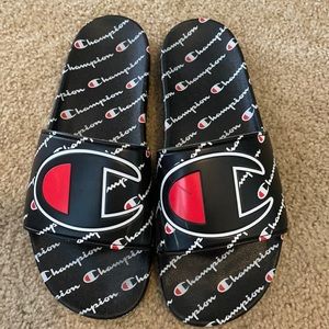 Champion slides size 11
